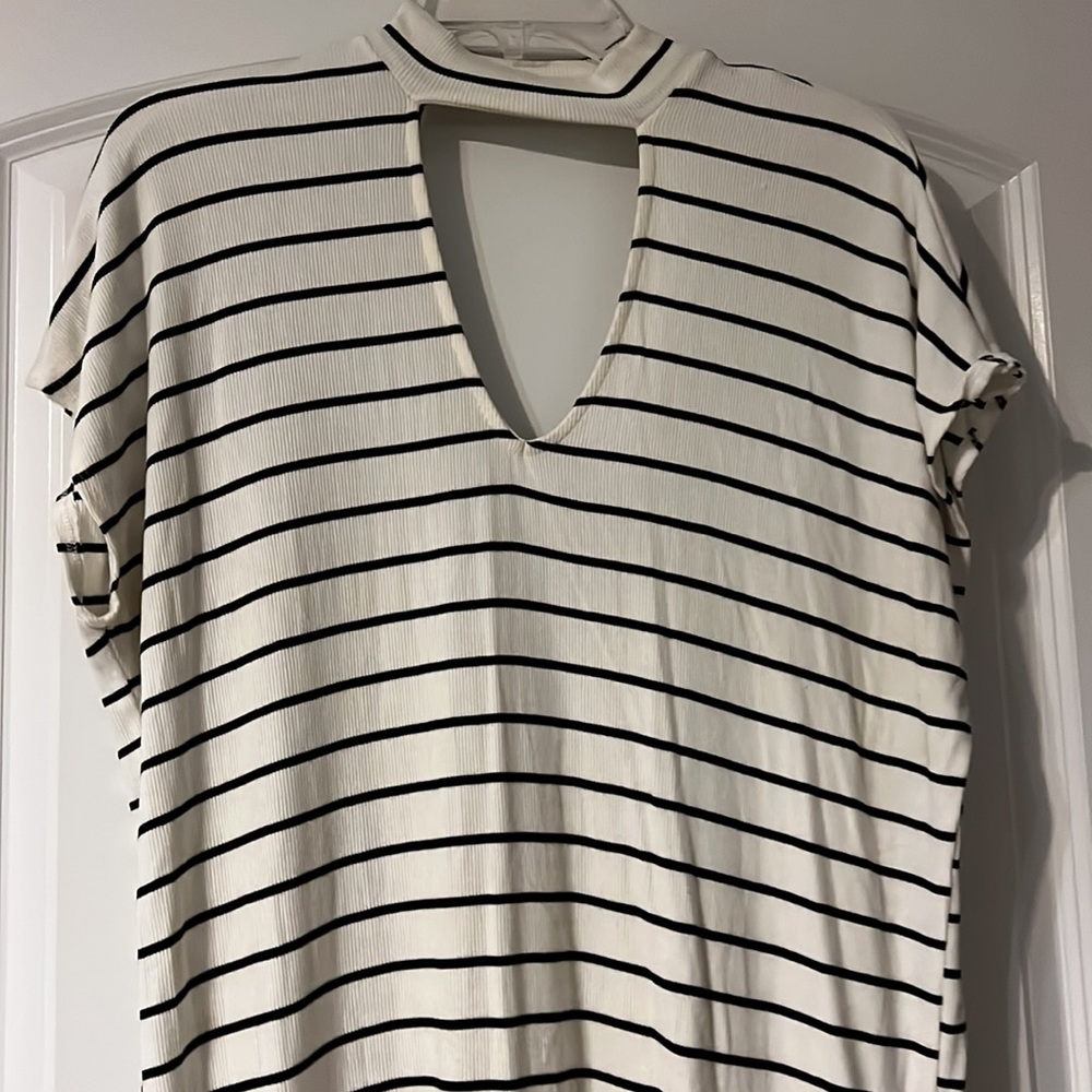 Tunic - Picture 2 of 2